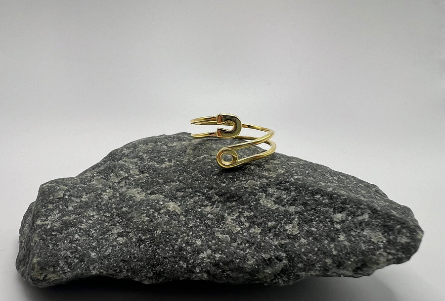 Gold 925 Sterling Silver Safety Pin Ring, Wrap Ring, handmade jewelry, Statement Ring, Unique Ring, Paperclip Ring, Adjustable, Bypass ring