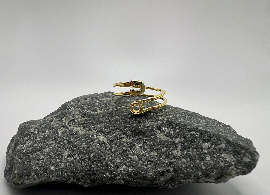 Gold 925 Sterling Silver Safety Pin Ring, Wrap Ring, handmade jewelry, Statement Ring, Unique Ring, Paperclip Ring, Adjustable, Bypass ring