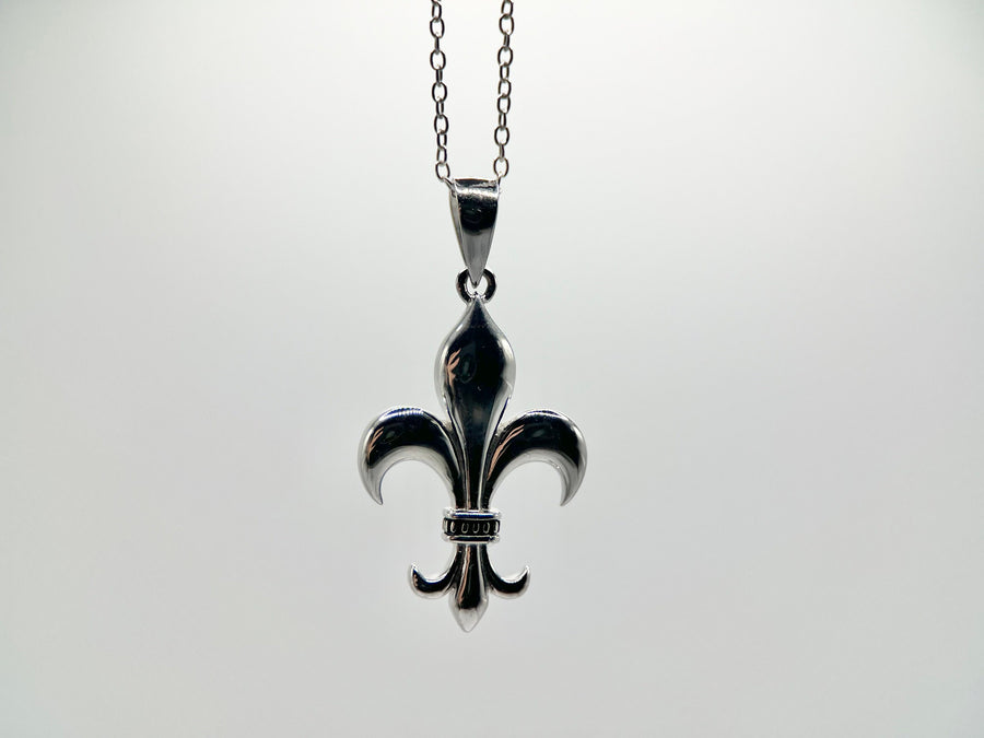 925 Silver Fleur de Lis Pendant// 925 Sterling Silver // Silver Fleur De Lise Pendant // French Arms Pendant